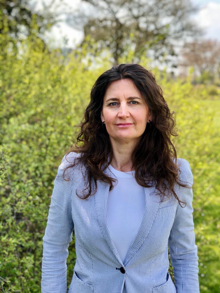 Jeanine portret buiten